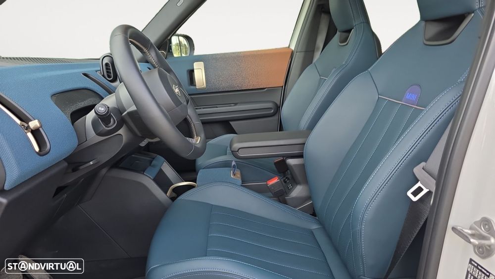 MINI Countryman E Favoured L - 11