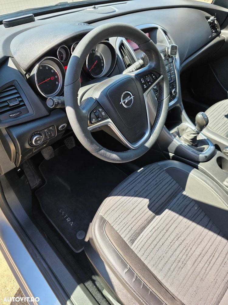 Opel Astra 1.4 Turbo ECOTEC Enjoy - 5