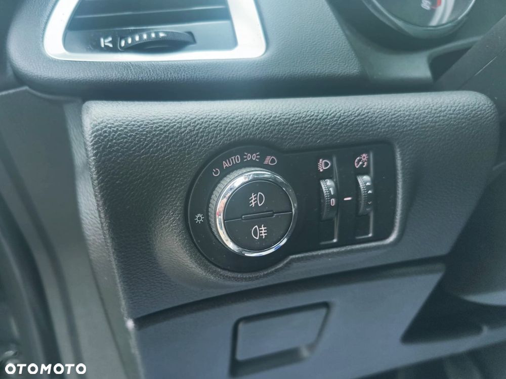 Opel Astra - 10