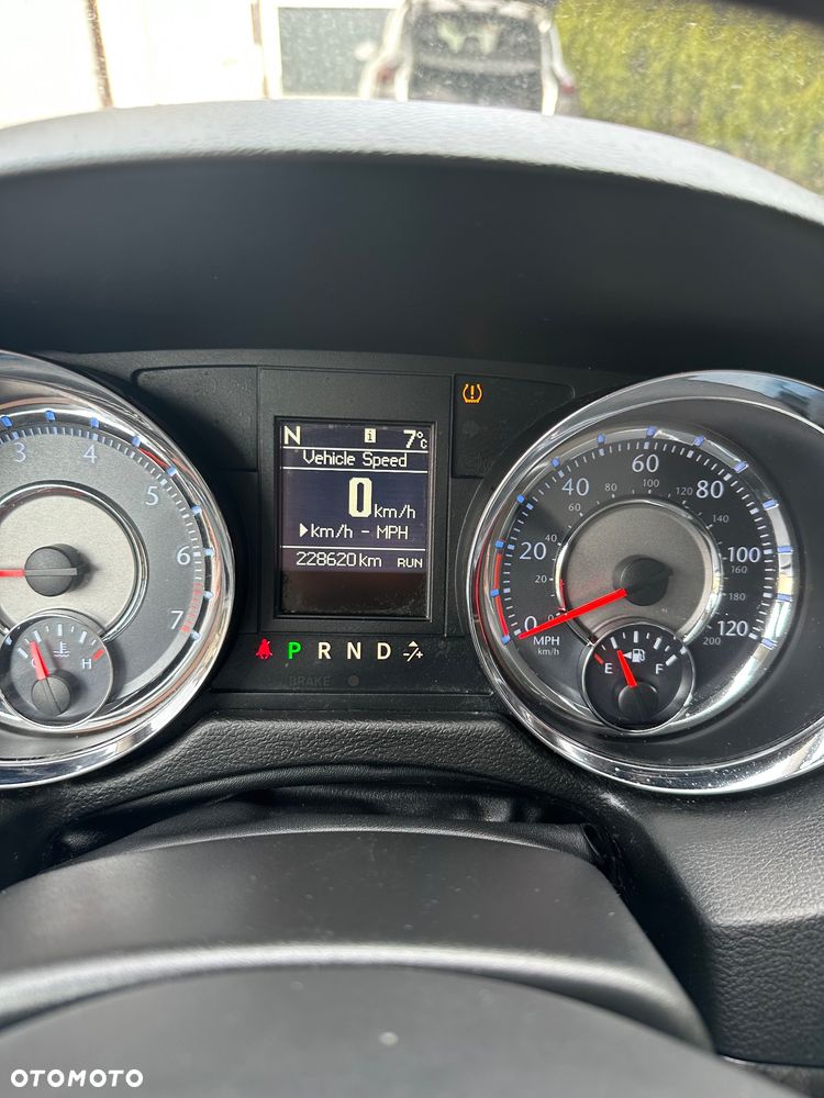 Chrysler Town & Country 3.6 Touring - 13