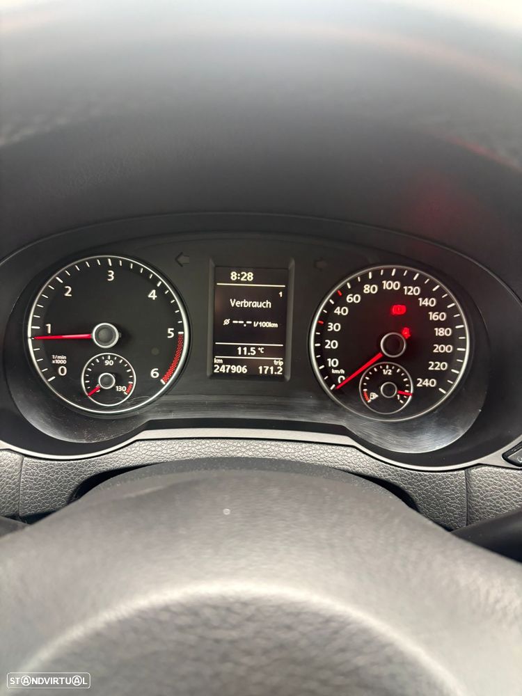 VW Sharan 2.0 TDi BlueMotion - 11