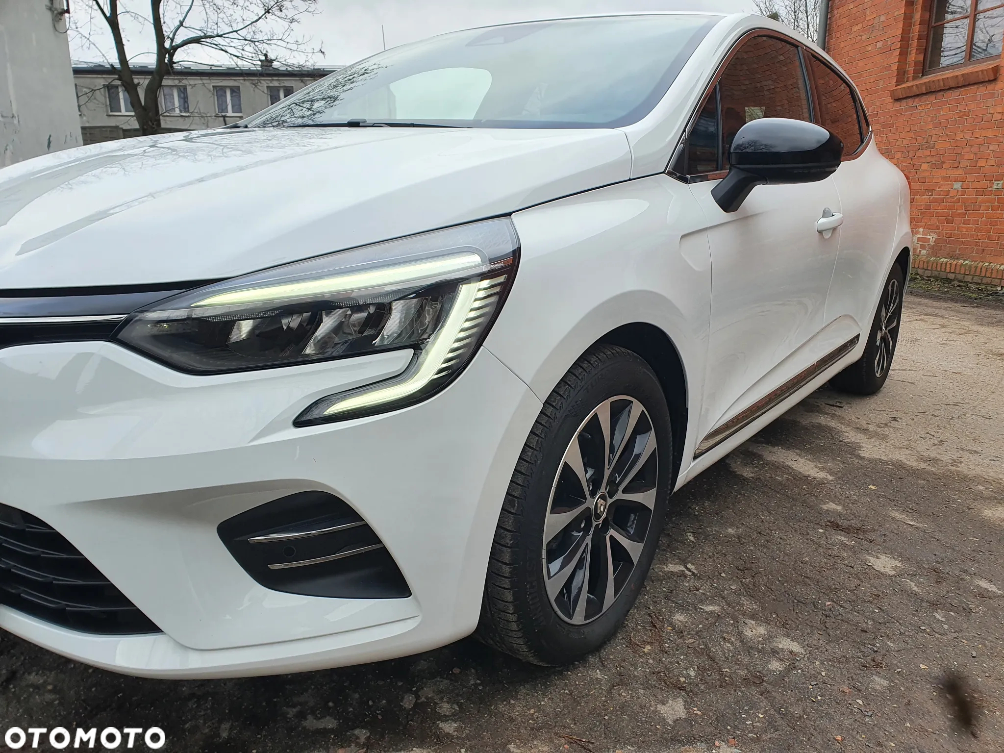 Renault Clio TCe 90 X-tronic EVOLUTION - 8