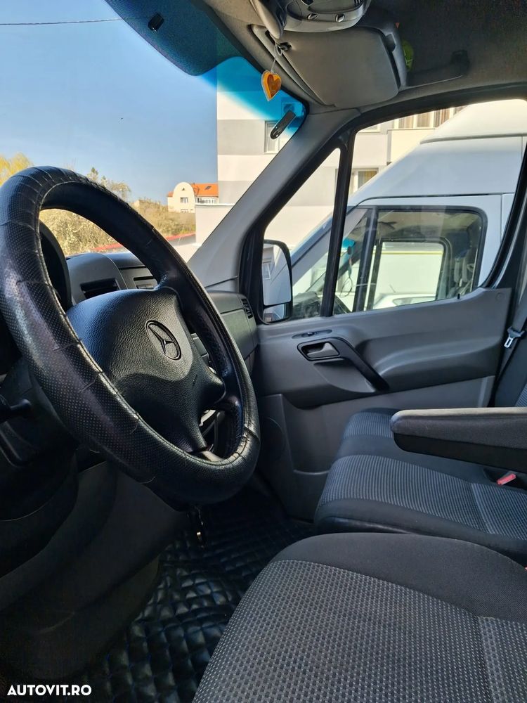Mercedes-Benz Sprinter - 7