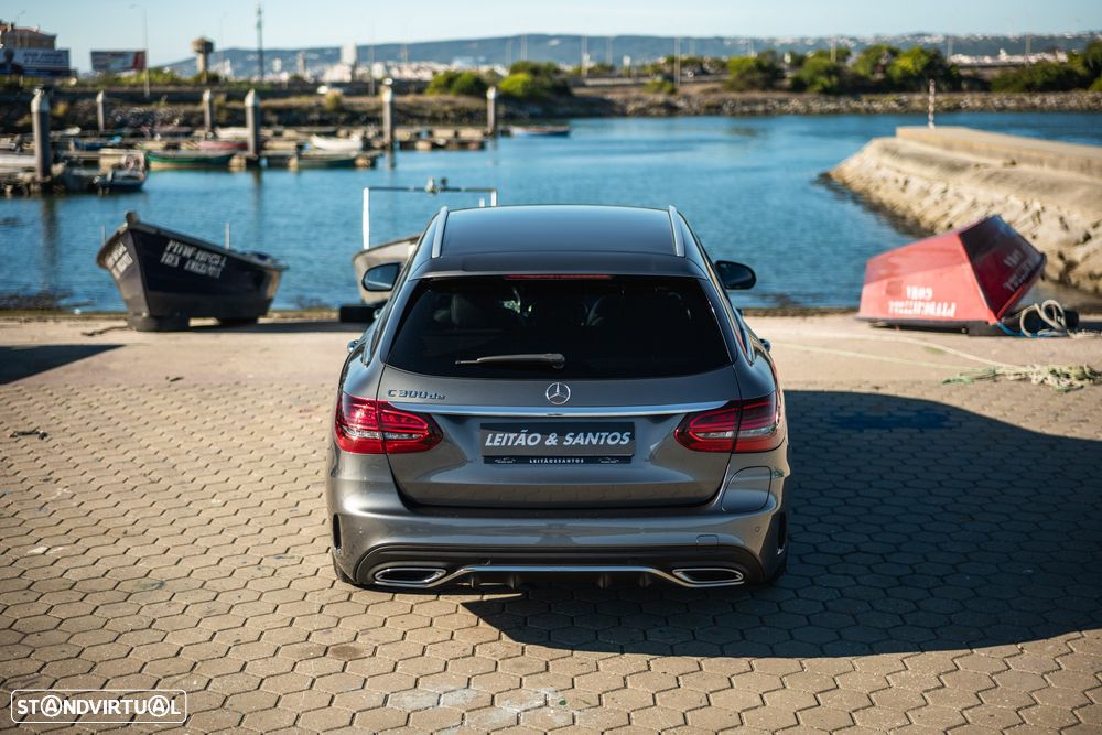 Mercedes-Benz C 300 de AMG Line - 55