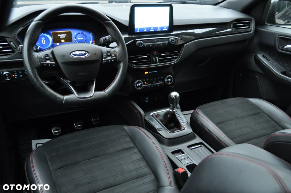 Ford Kuga 2.0 EcoBlue Hybrid TITANIUM - 29