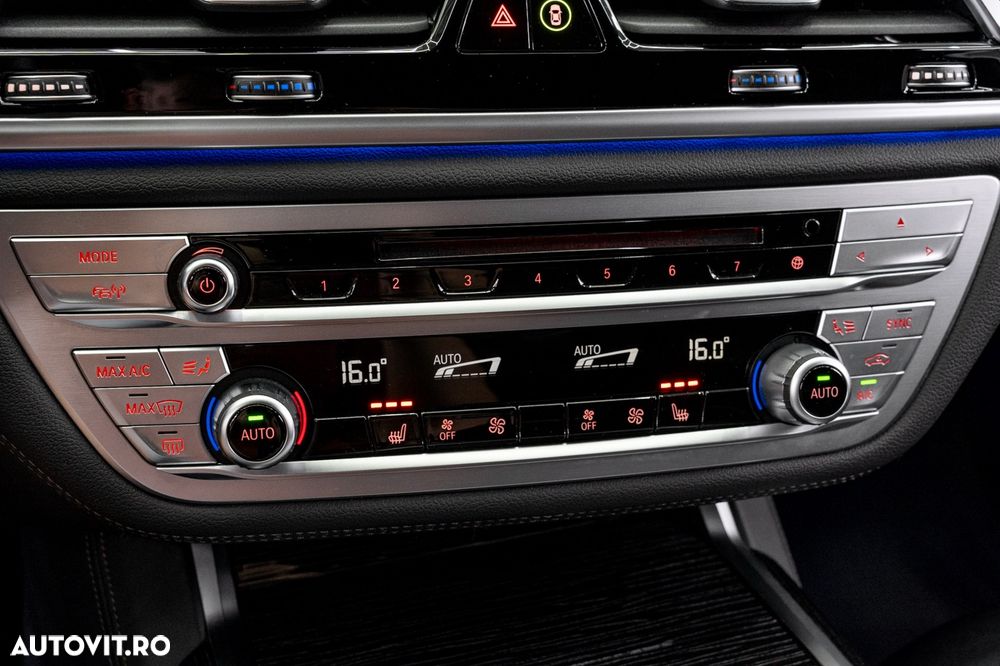 BMW Seria 7 730d MHEV - 37