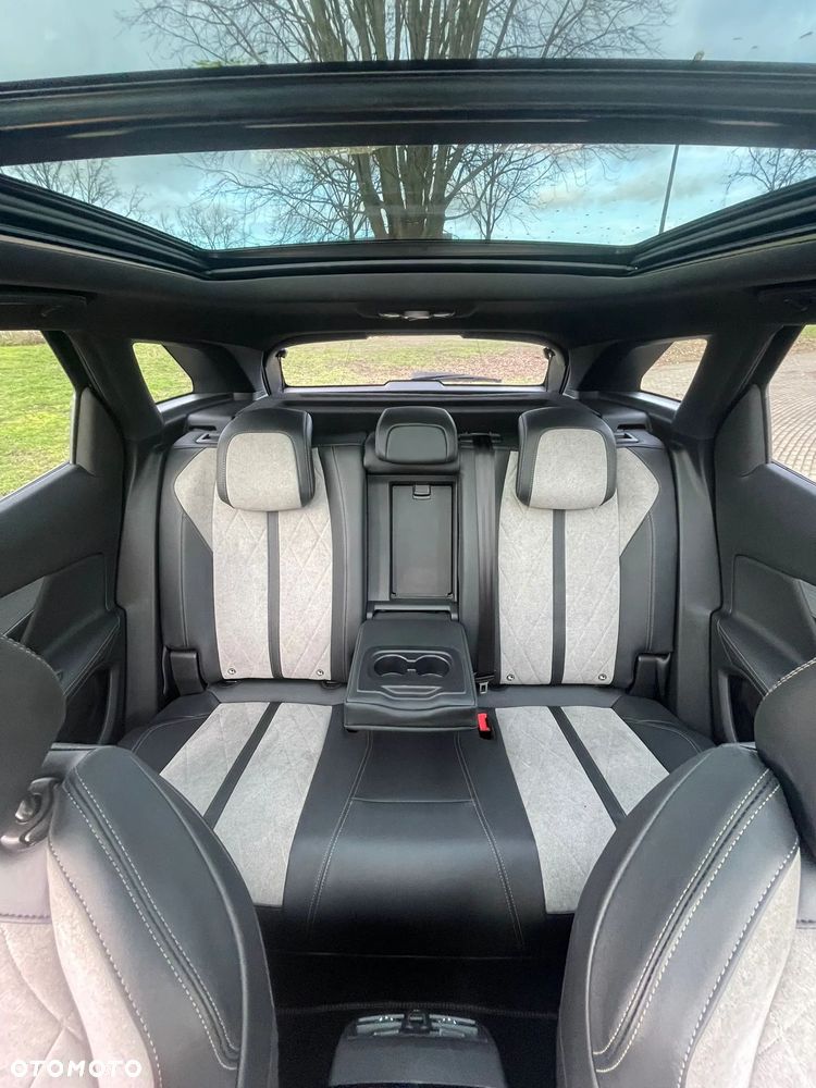 Peugeot 3008 1.6 PureTech Hybrid4 PHEV GT Pack S&S EAT8 - 27