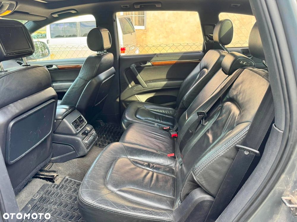 Audi Q7 - 6