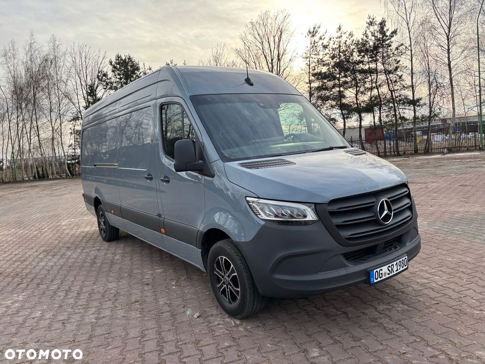 Mercedes-Benz Sprinter - 1