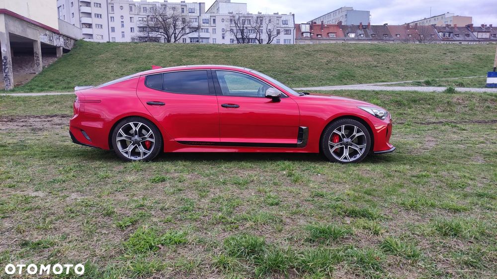 Kia Stinger - 7