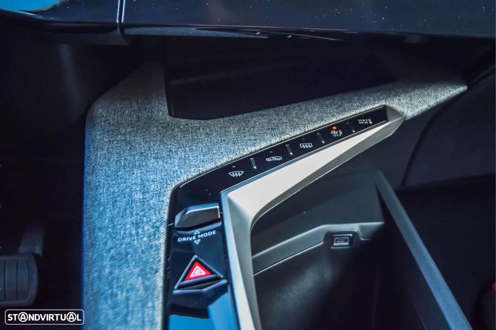 Peugeot 3008 1.2 Hybrid Allure e-DCS6 - 14