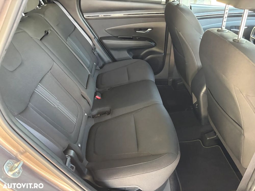 Hyundai Tucson 1.6 CRDi 48V-Hybrid 2WD DCT Trend - 37