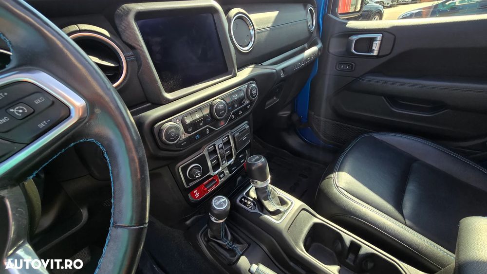 Jeep Wrangler Unlimited 2.0 Turbo AT8 Rubicon - 12