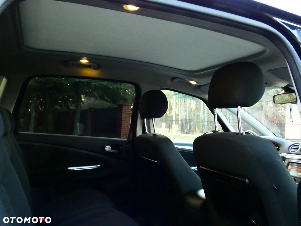 Ford S-Max 2.0 TDCi DPF Titanium - 17