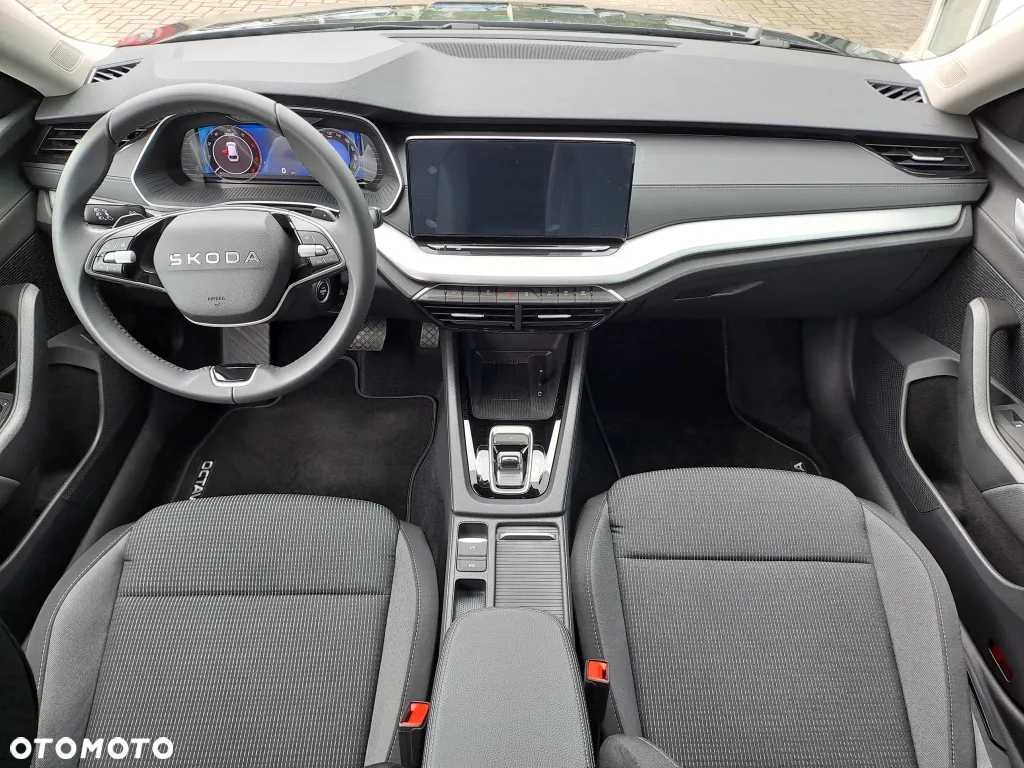 Skoda Octavia 2.0 TDI Selection DSG - 8