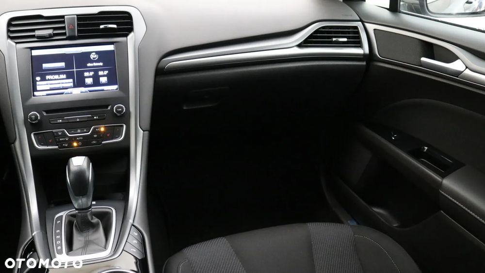 Ford Mondeo 2.0 TDCi Titanium PowerShift - 11