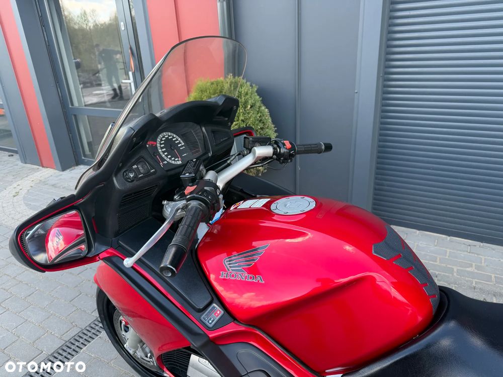 Honda ST - 33