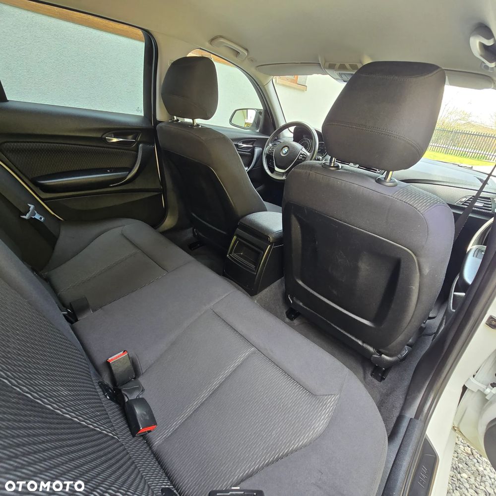 BMW Seria 1 120d - 11