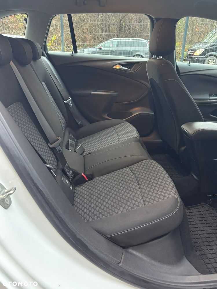 Opel Astra 1.4 Turbo Edition - 16