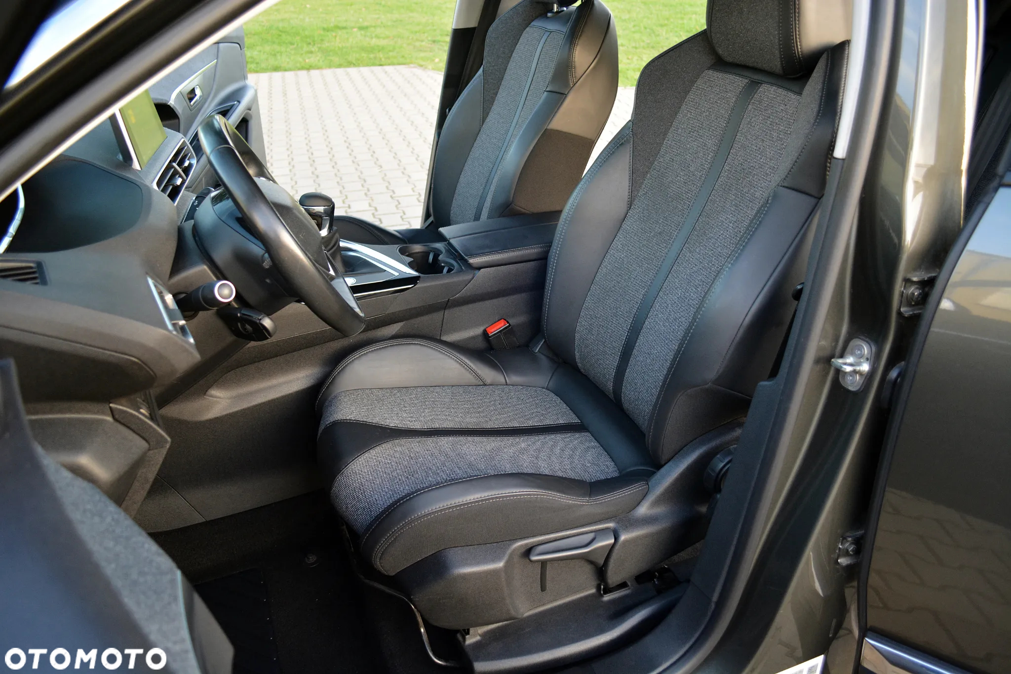 Peugeot 3008 1.2 PureTech Allure - 22