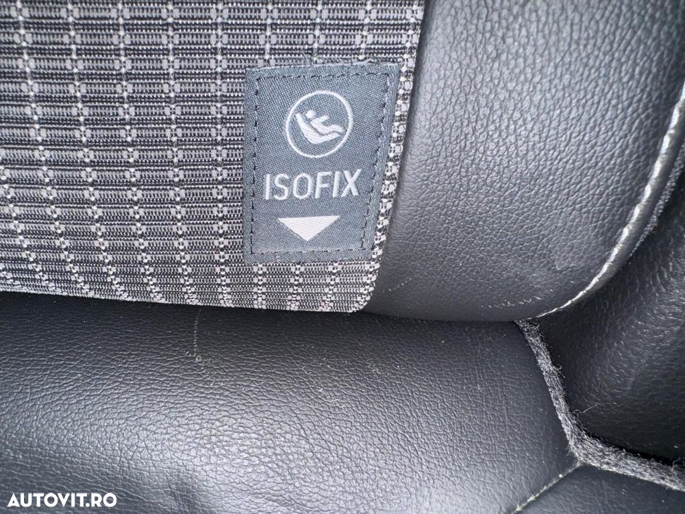 Toyota Auris 1.8 VVT-i Hybrid Automatik Touring Sports Team Deutschland - 20