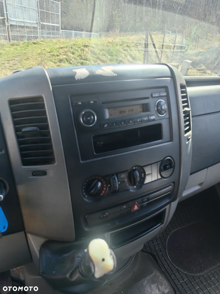 Mercedes-Benz Sprinter - 2