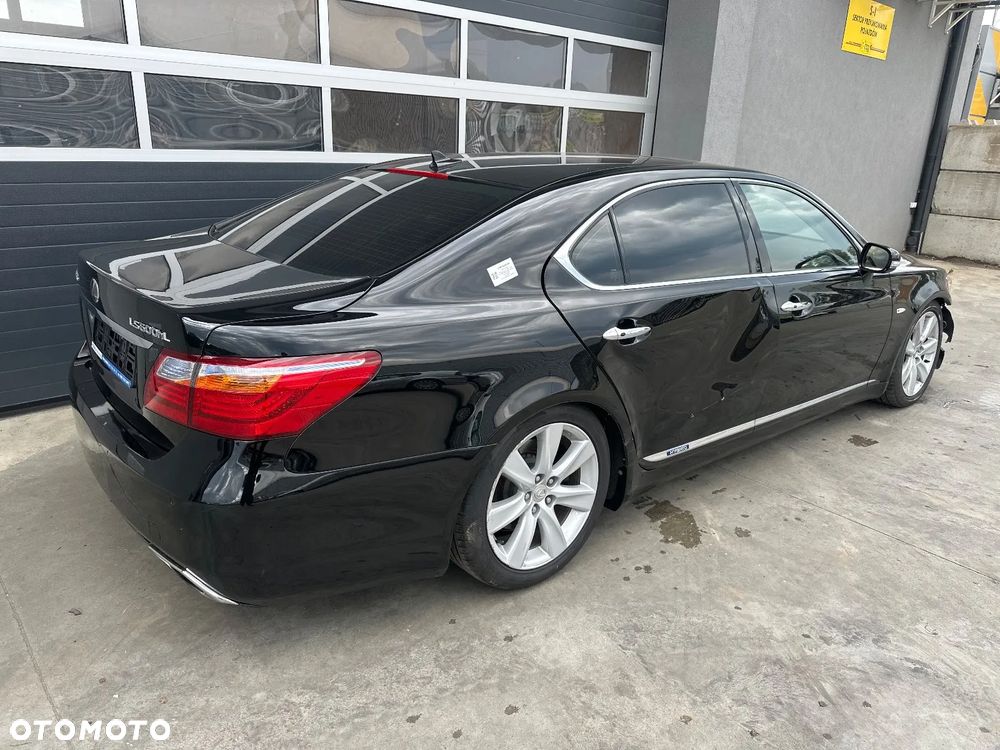 Lexus LS 600h Elite - 8