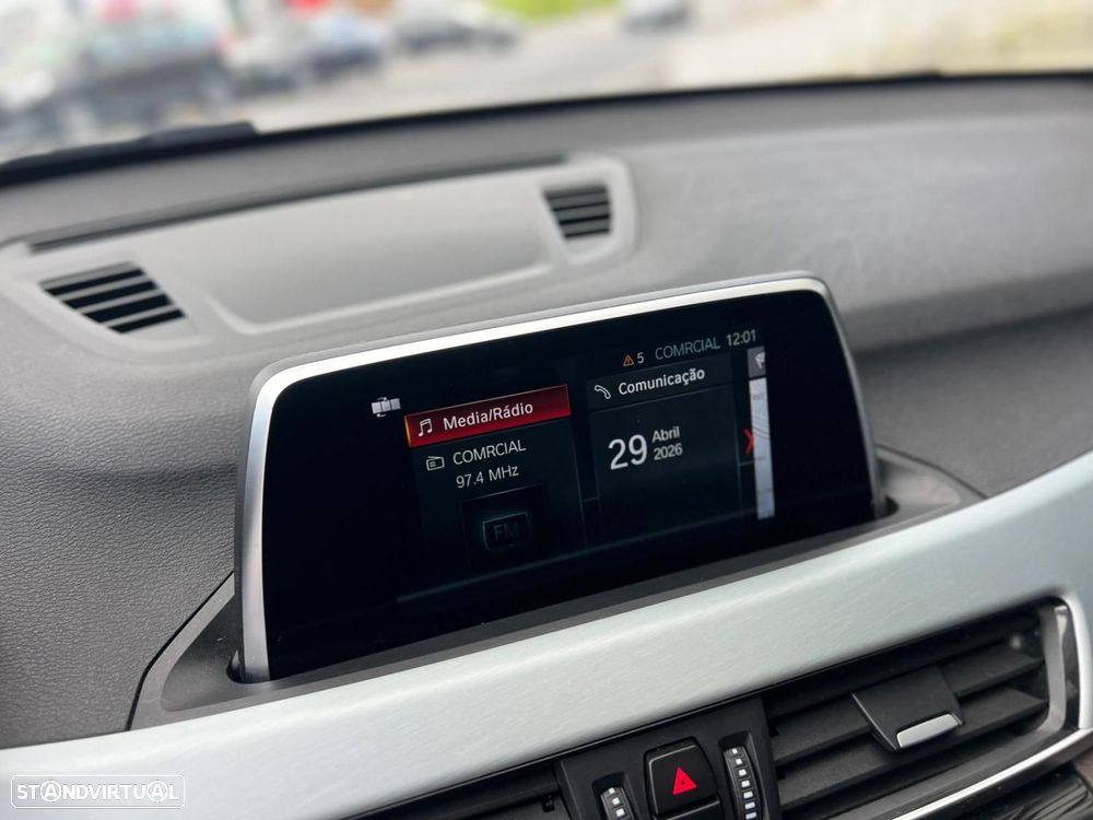 BMW X1 18 i sDrive Pack M Auto - 8