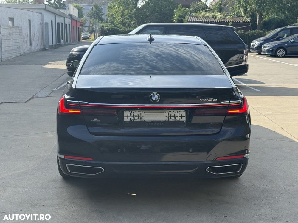 BMW Seria 7 745e - 7