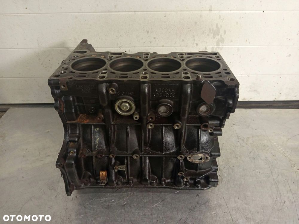 Blok silnika Waki Mercedes-Benz Sprinter W906 GLE 2.2 CDI R6510111401 - 14