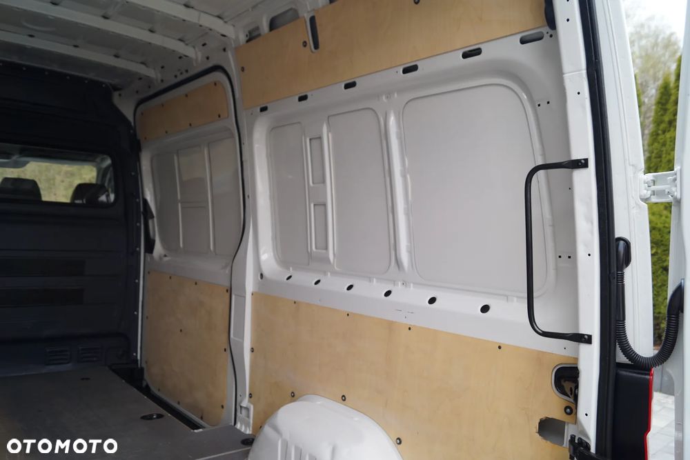 Volkswagen Crafter - 20