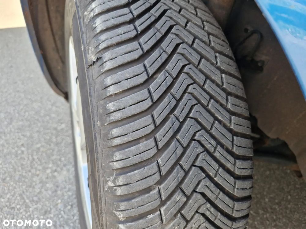 Kia Venga 1.4 CVVT Business Line - 20