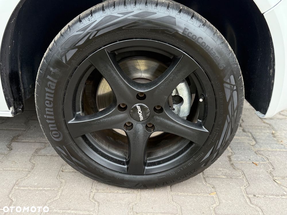 Volkswagen Multivan - 10