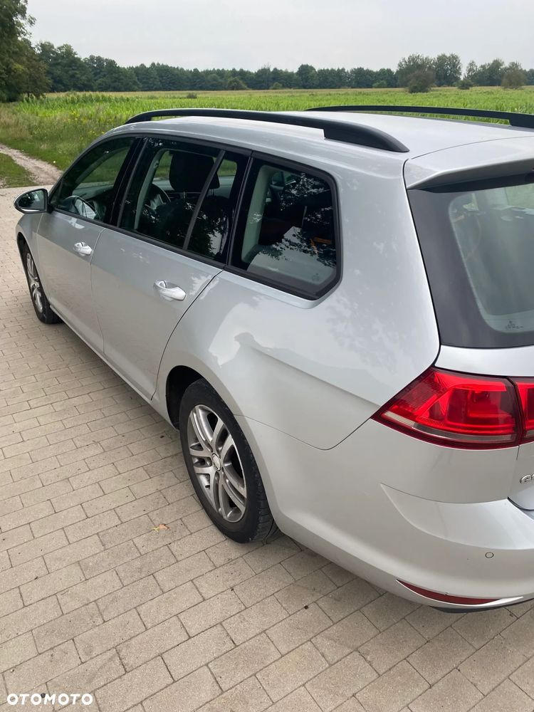 Volkswagen Golf - 4