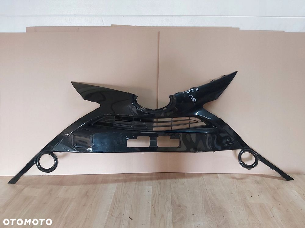 Toyota AYGO II grill kratka zderzaka przód X - 1