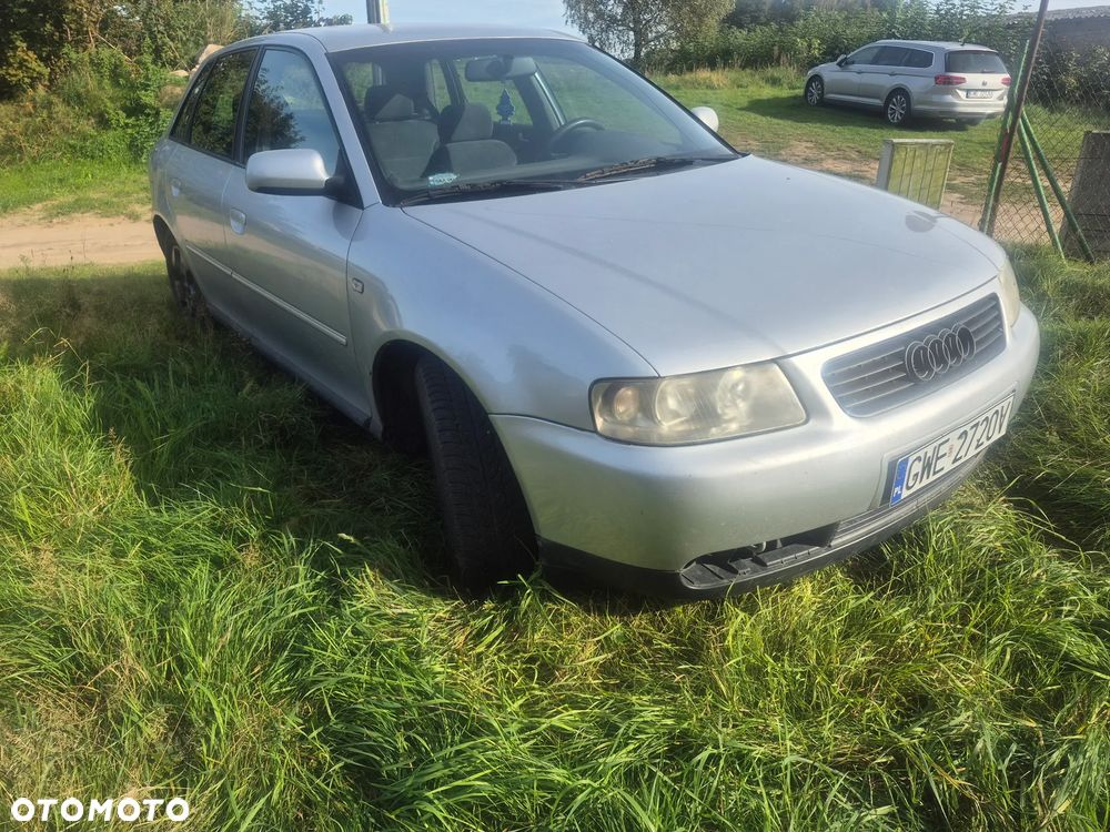 Audi A3 1.6 Ambiente - 1