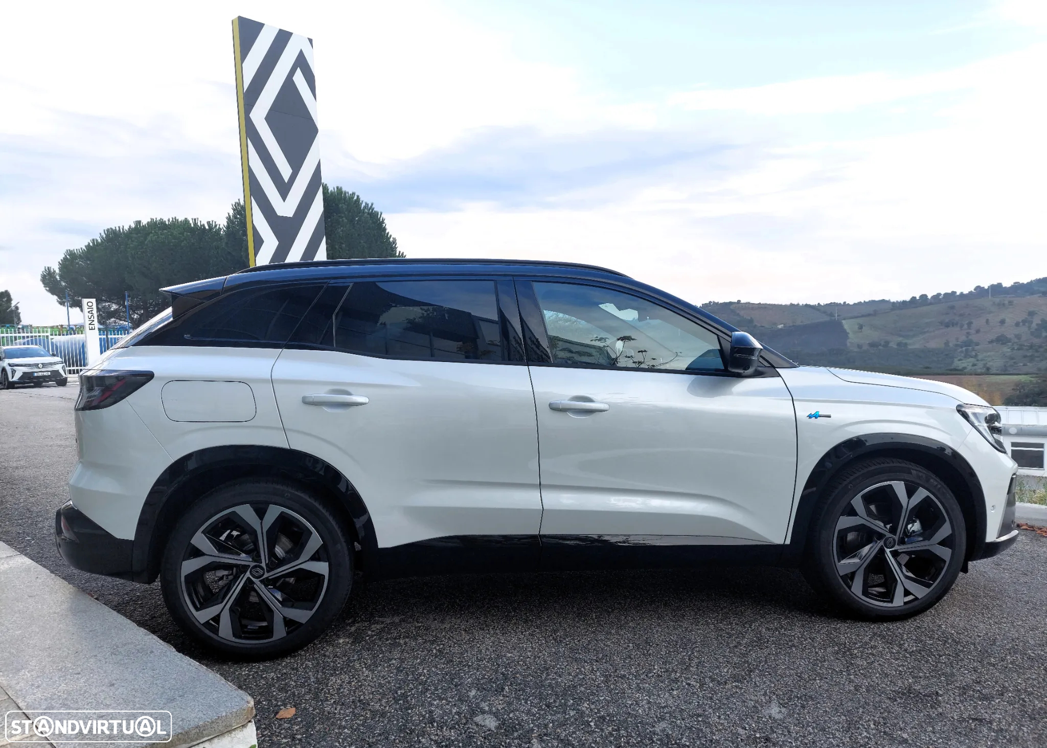 Renault Austral 1.2 E-Tech Iconic Espirit - 10