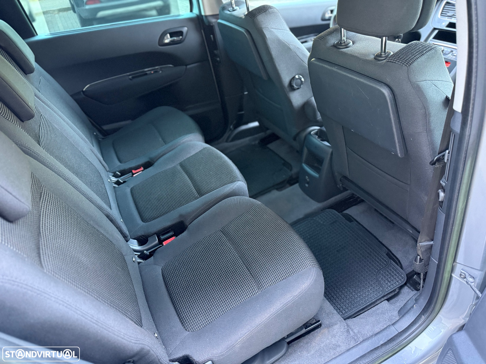 Peugeot 5008 1.6 E-HDi 5L Allure 2-Tronic J17 - 17