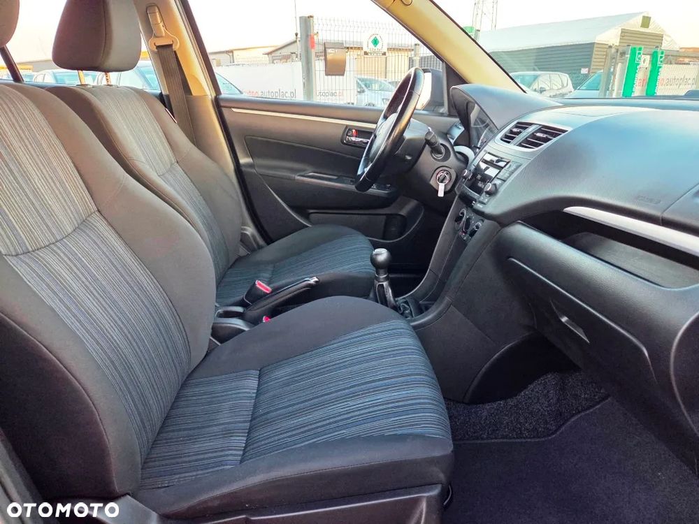Suzuki Swift 1.2 Club - 25