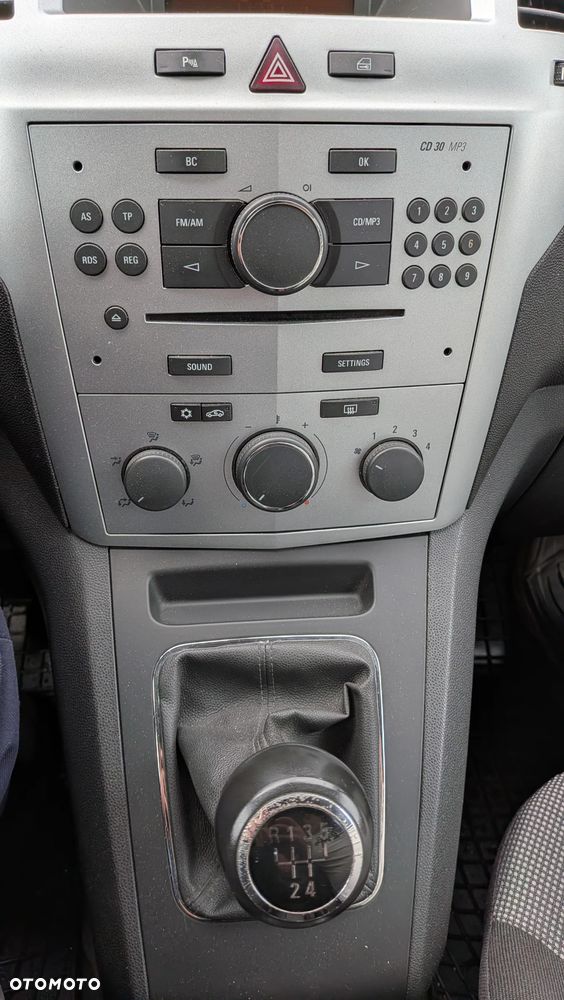 Opel Zafira 1.8 - 13