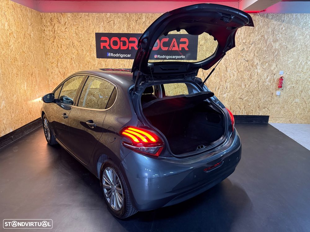 Peugeot 208 PureTech 110 Stop & Start Allure - 20