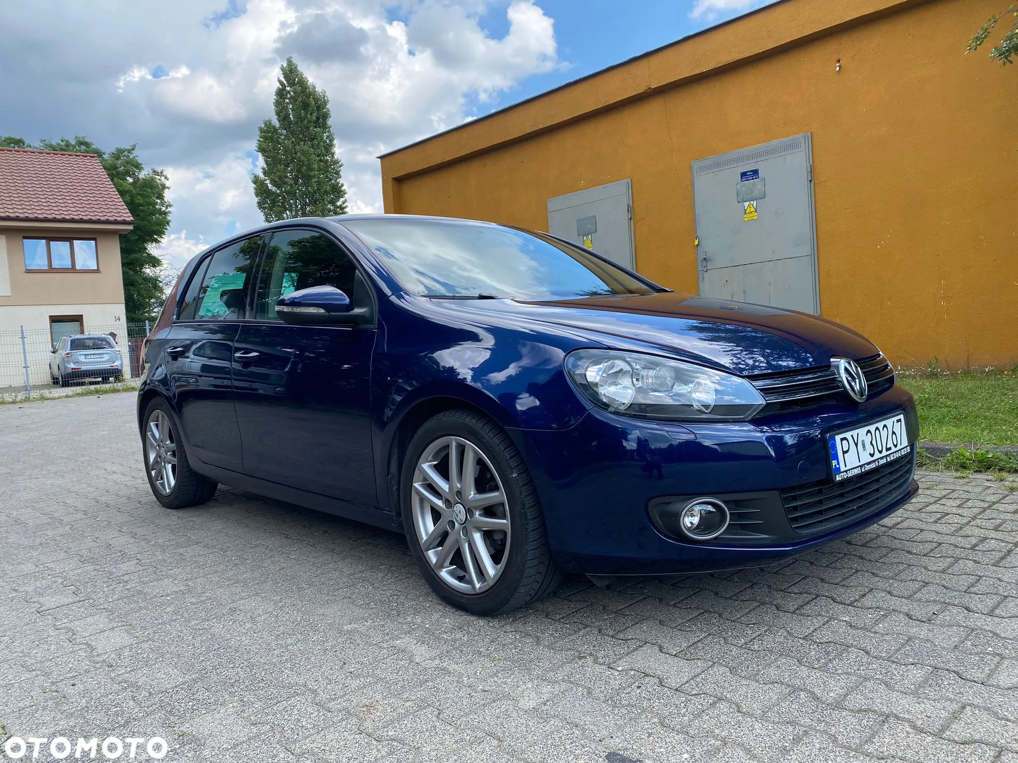 Volkswagen Golf - 24