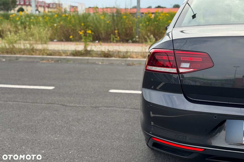 Volkswagen Passat 1.5 TSI EVO Essence - 13
