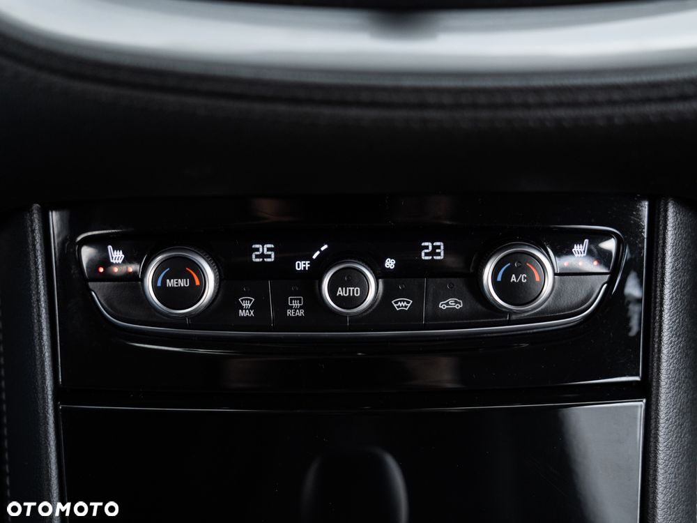 Opel Grandland X 1.6 Start/Stop Automatik Business INNOVATION - 37