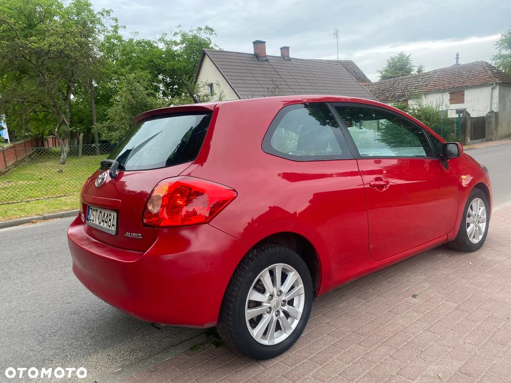 Toyota Auris 1.4 D-4D Luna - 11
