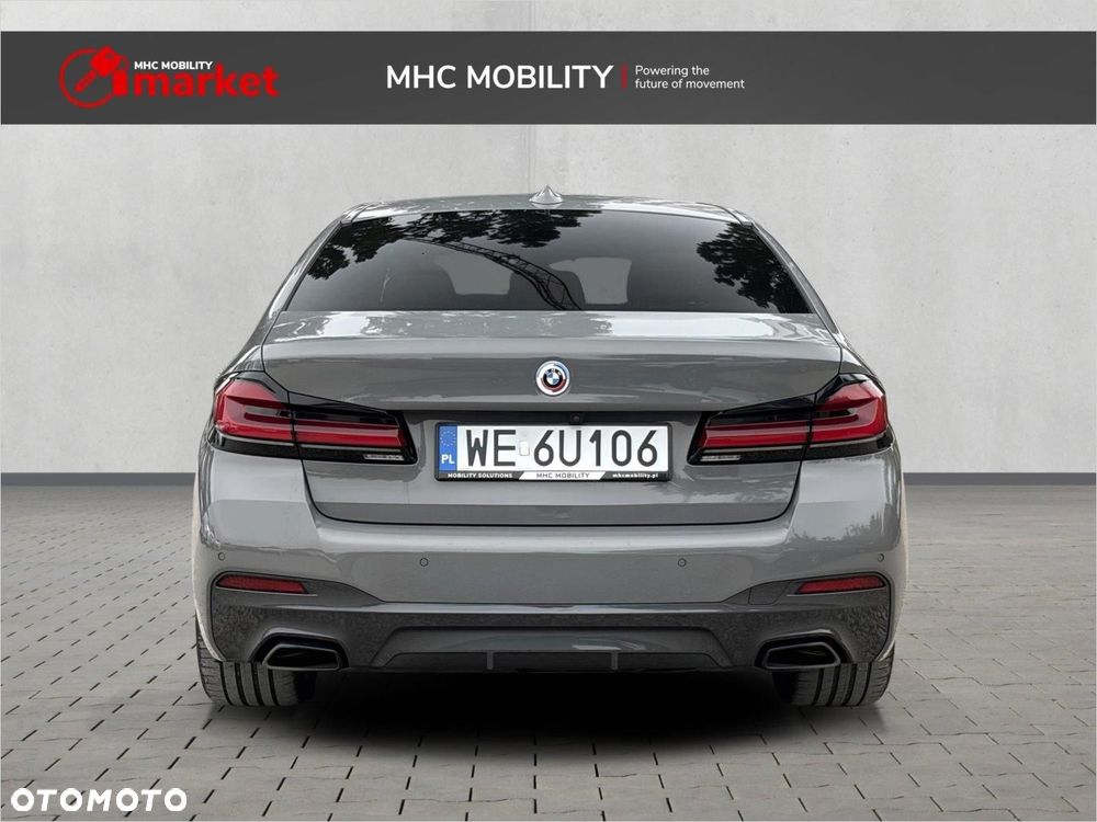 BMW Seria 5 520d xDrive MHEV M Sport sport - 5