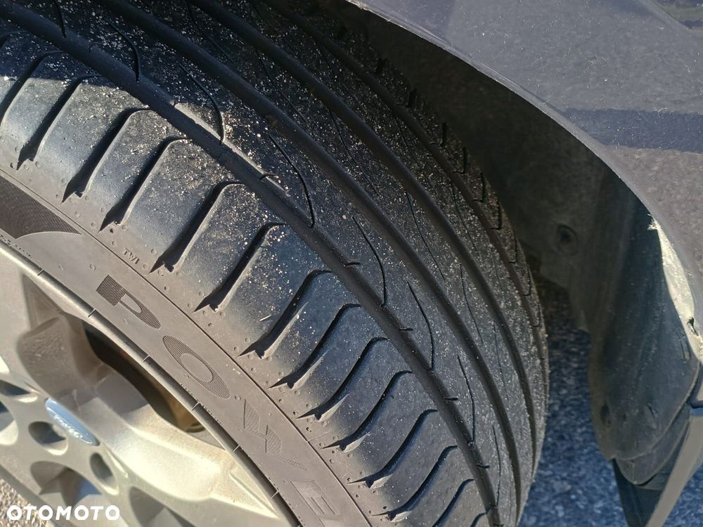 Ford S-Max - 13