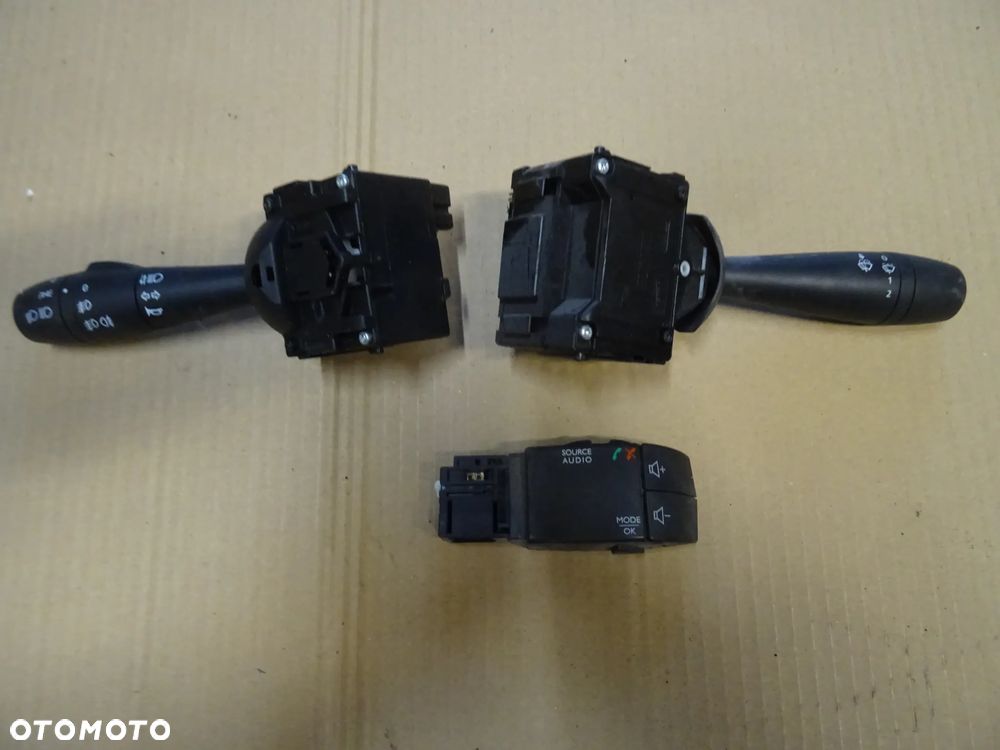 DACIA LODGY DOKKER MANETKI SWIATEL KIERUNKOWSKAY WYCIERACZI ROZNE INNE CZESCI PYTAC