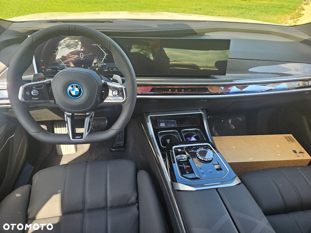 BMW Seria 7 750e PHEV xDrive M Sport sport - 17