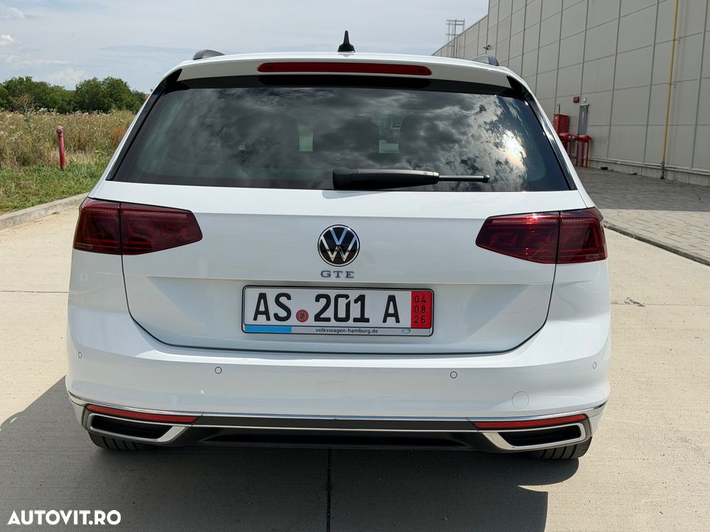 Volkswagen Passat - 10